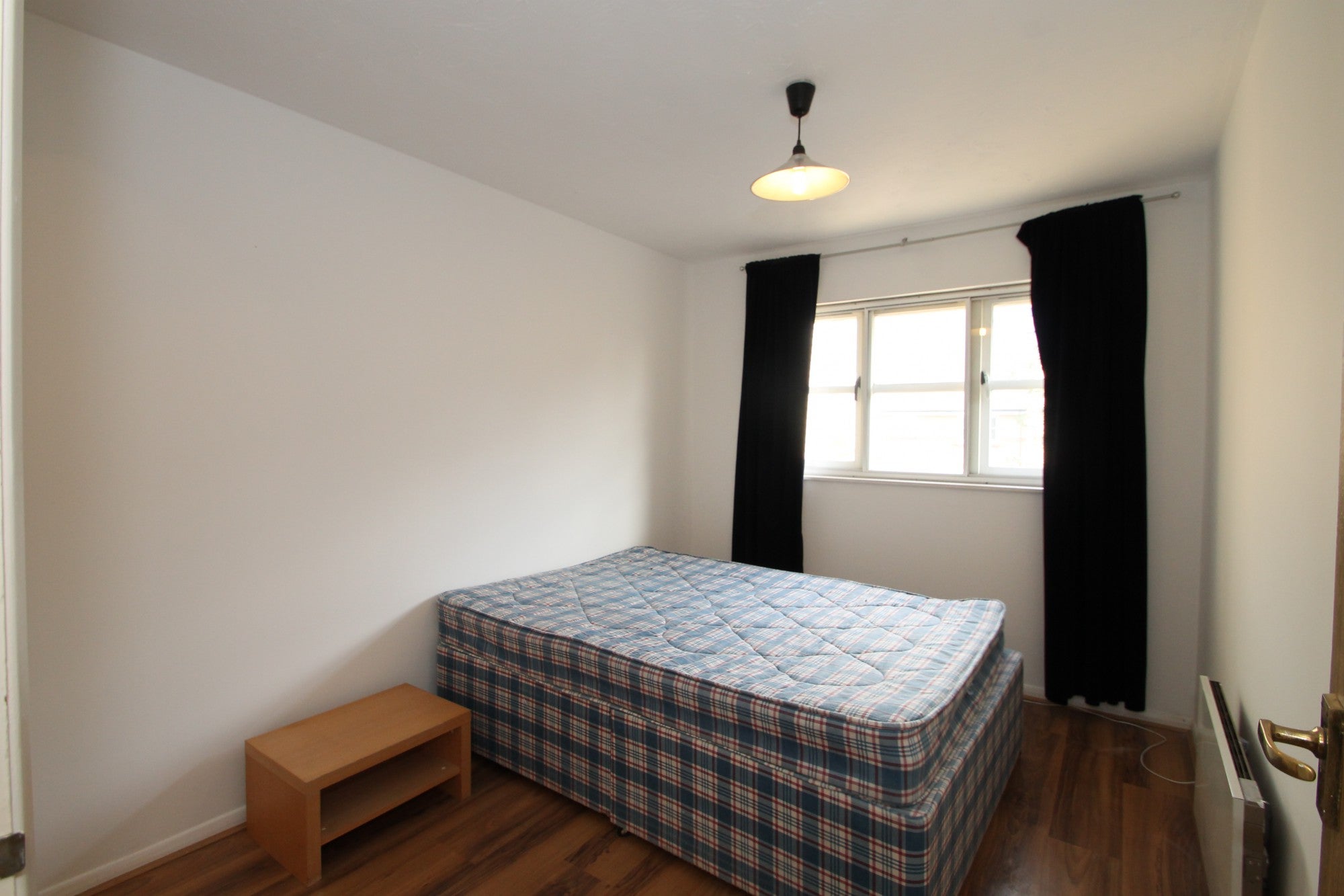 Flat Chillingworth Road in Greater London
