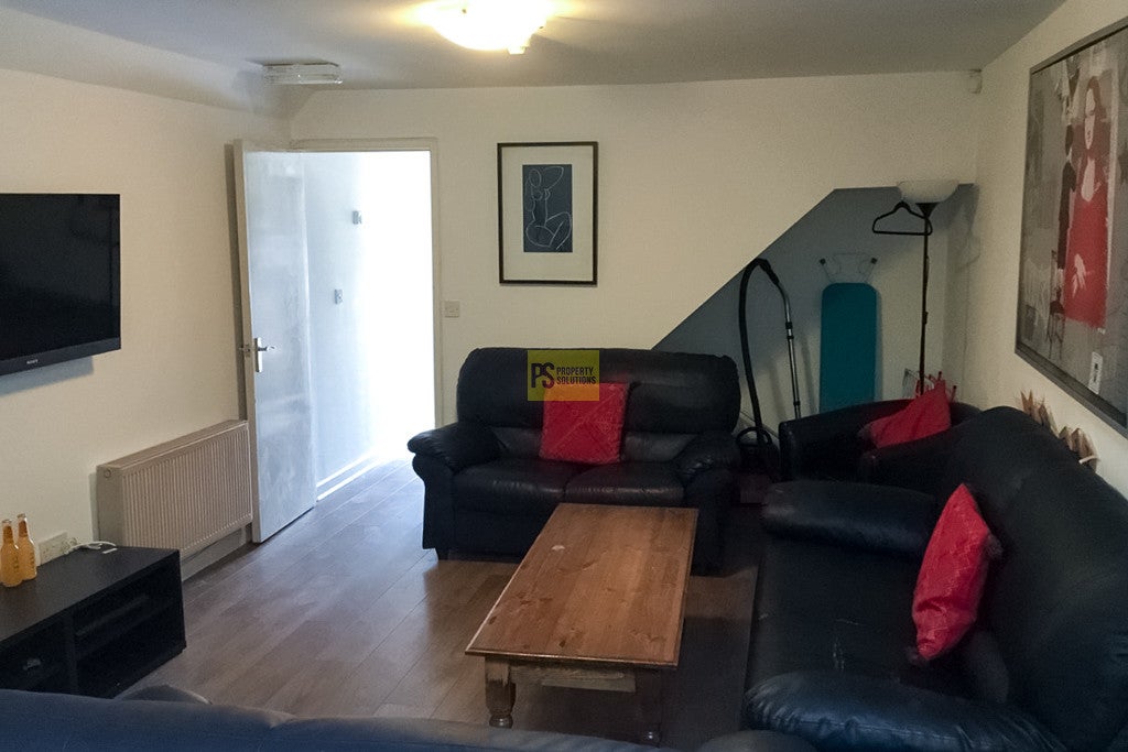 Room Teignmouth Road in Birmingham