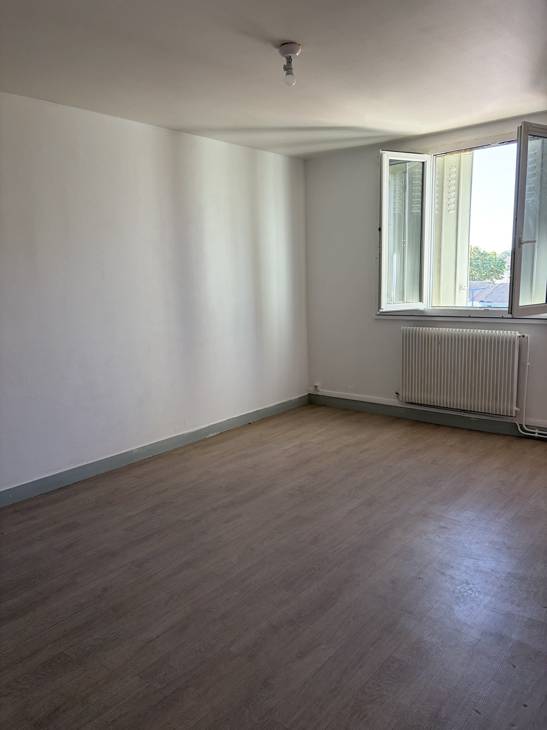 Flat Rue de l'Yevre in Avord