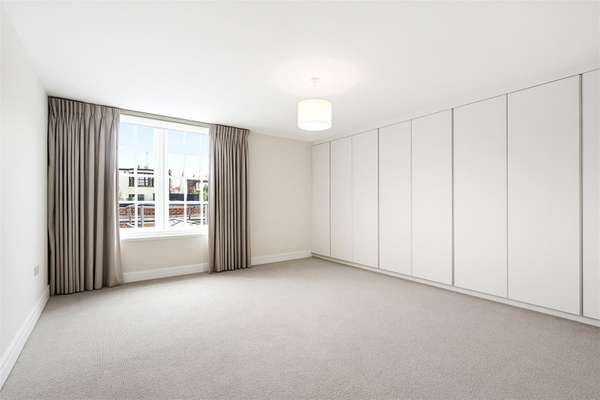 Flat King's Road in Greater London