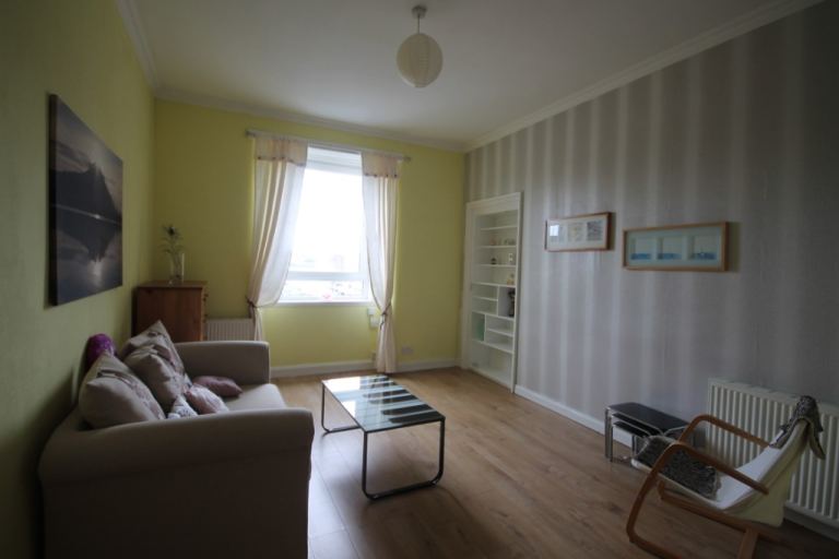 Flat Halmyre Street in City of Edinburgh
