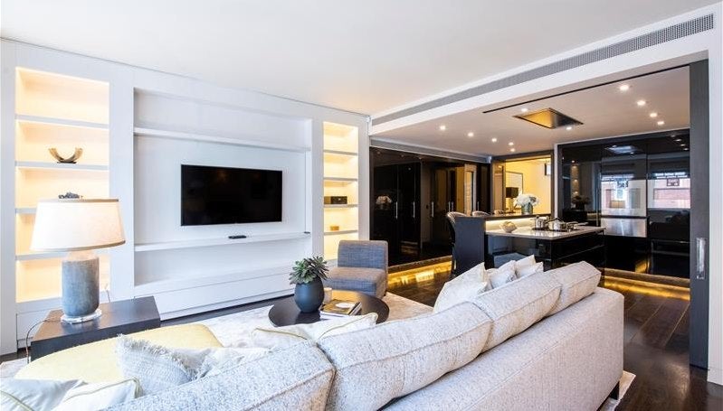 Flat Duke Street in City of Westminster