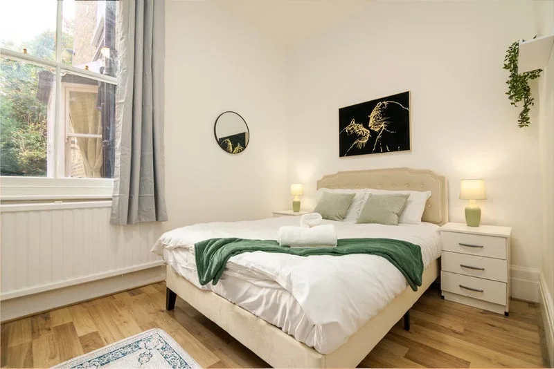Room Agamemnon Road in Greater London