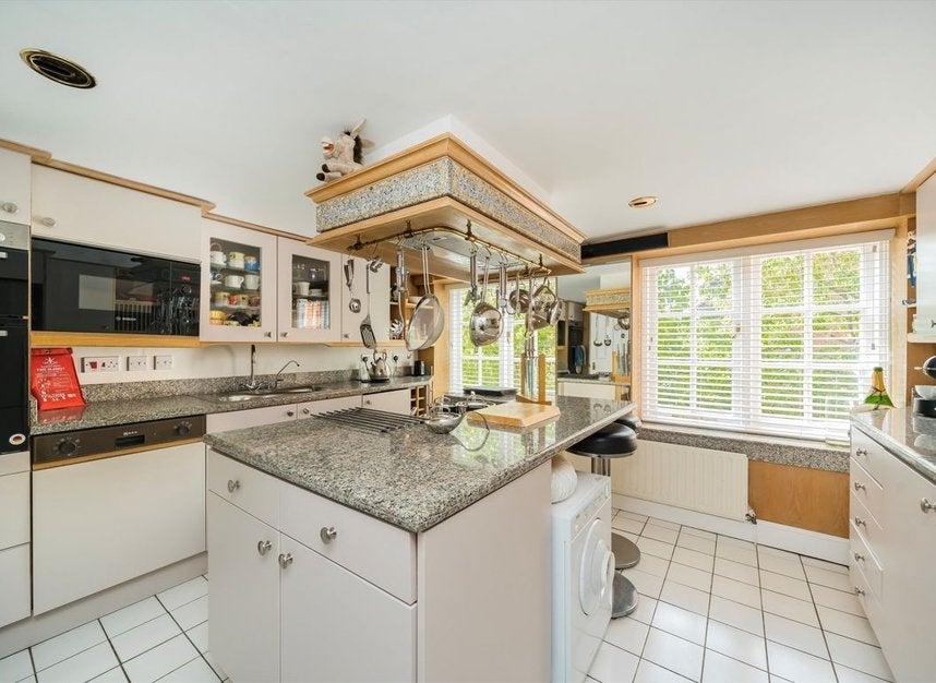 Flat Southey Road in Greater London