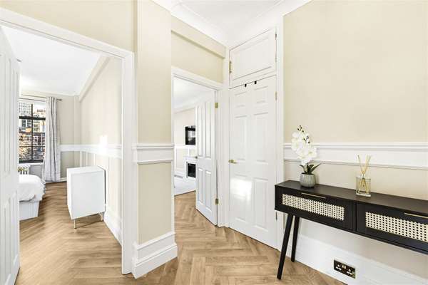 Flat Morpeth Terrace in City of Westminster
