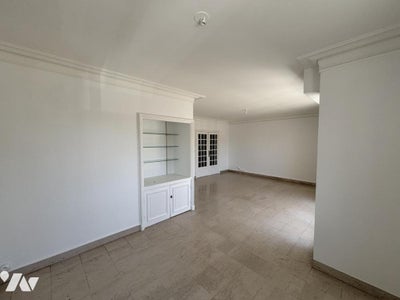 Flat Rue Crossardière in Laval