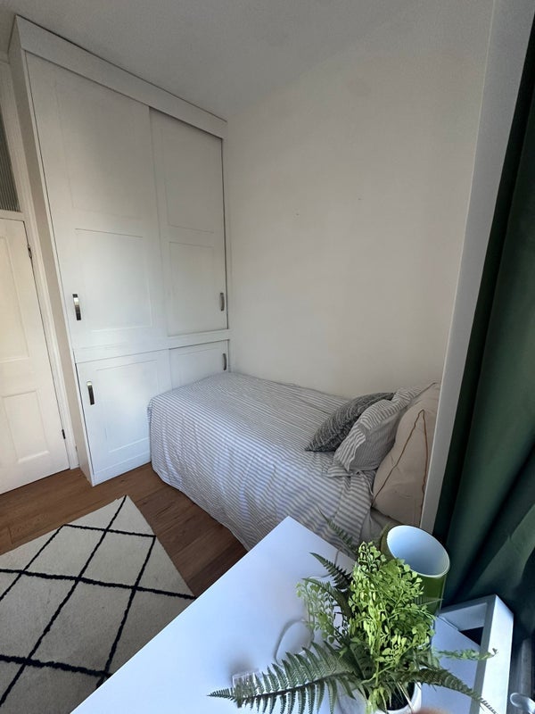 Room Uxbridge Road in Greater London