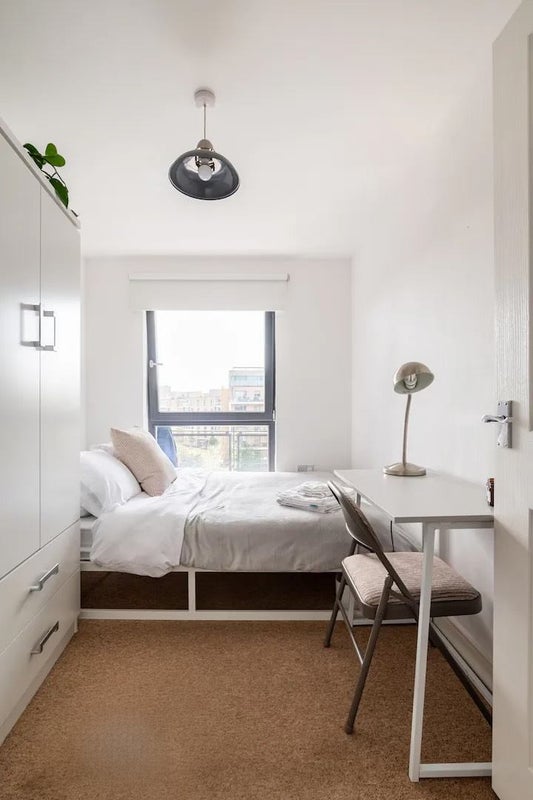 Room Harry Zeital Way in Greater London