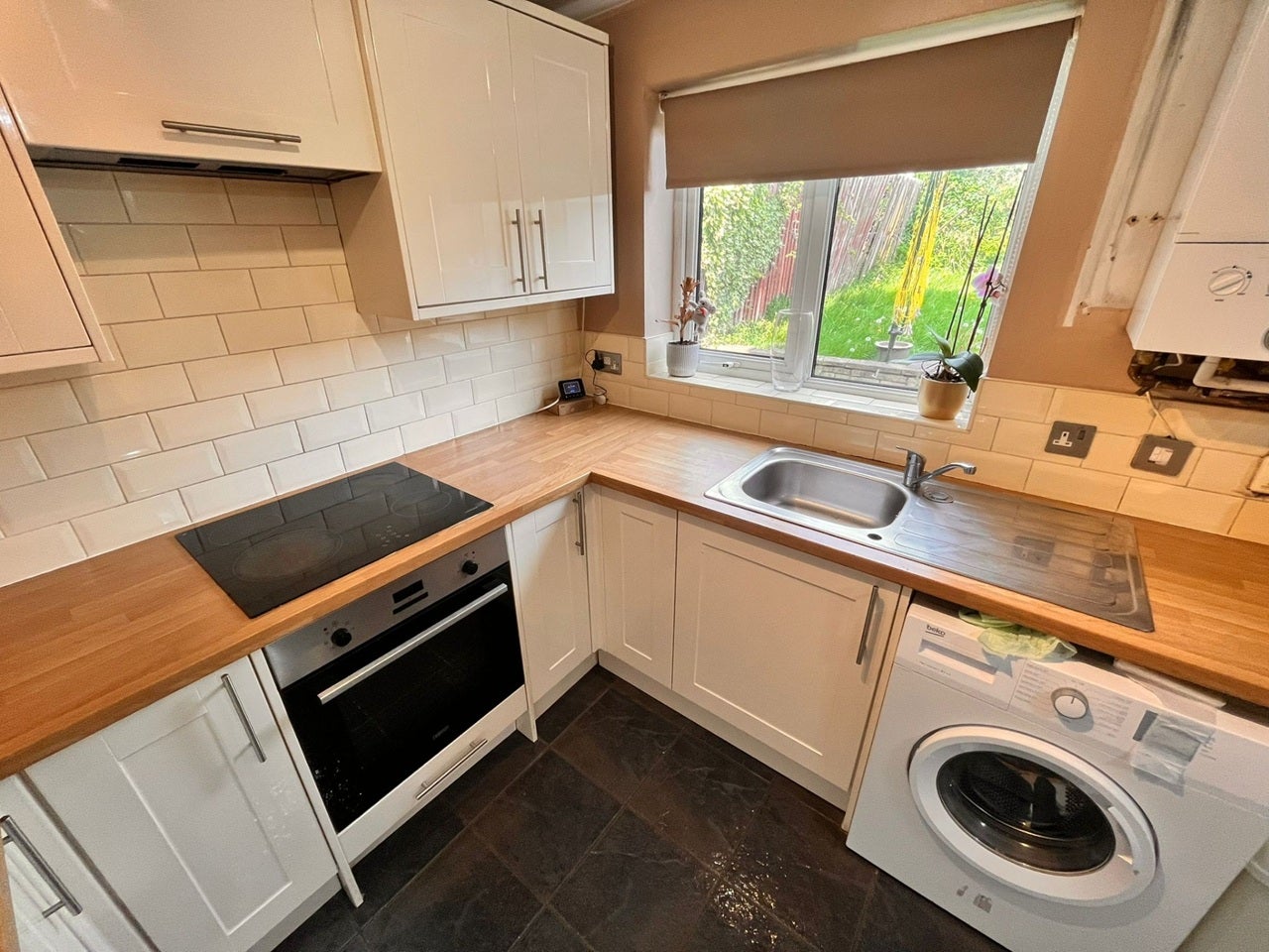 House Pavaland Close in Cardiff