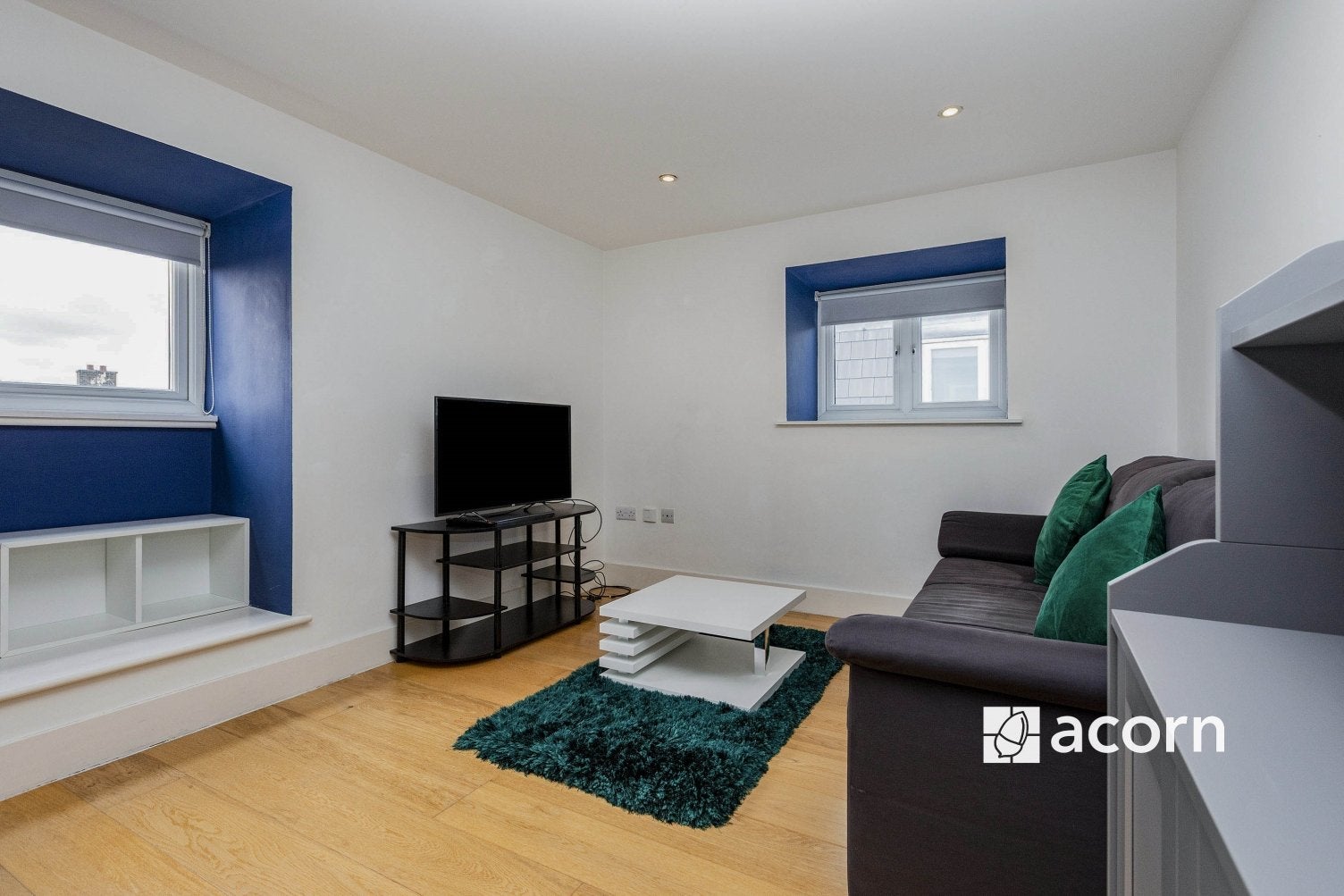 Flat Brixton Road in Greater London
