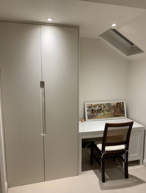 Room Querrin Street in Greater London