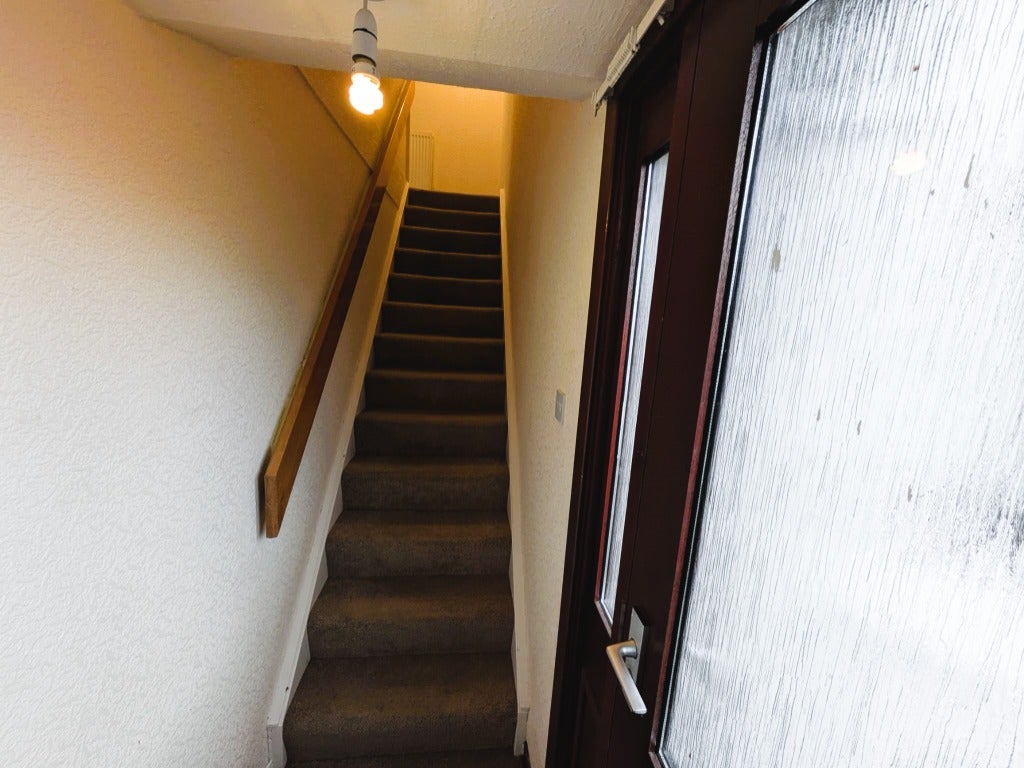 Flat Baird Way in Montrose