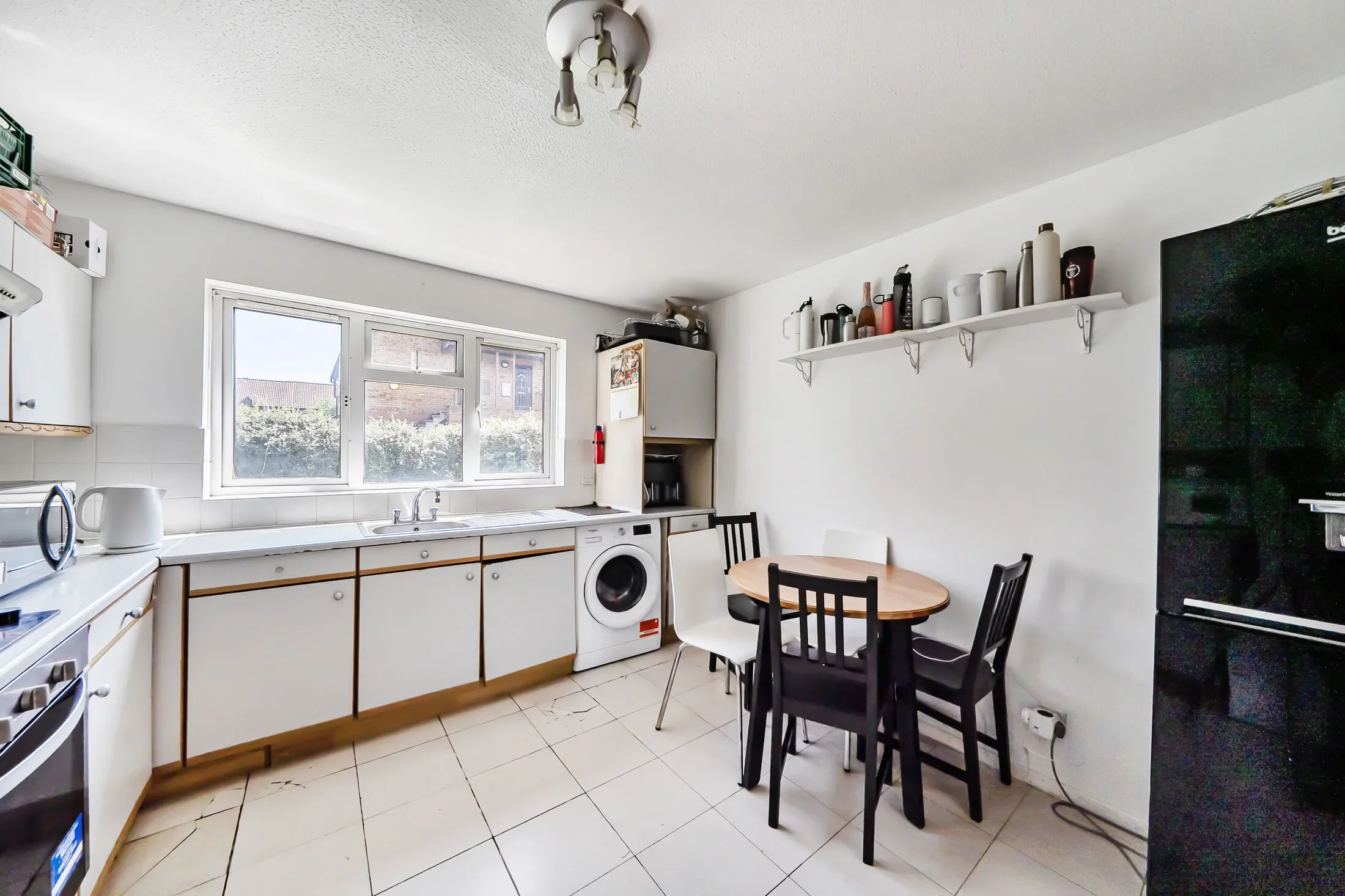 Flat Kipling Drive in Greater London