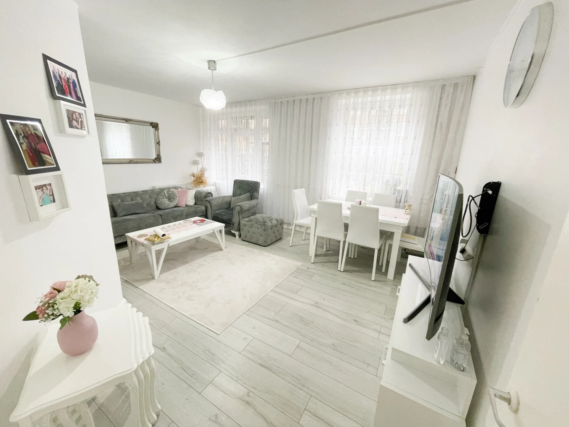 Flat Lordship Road in Greater London