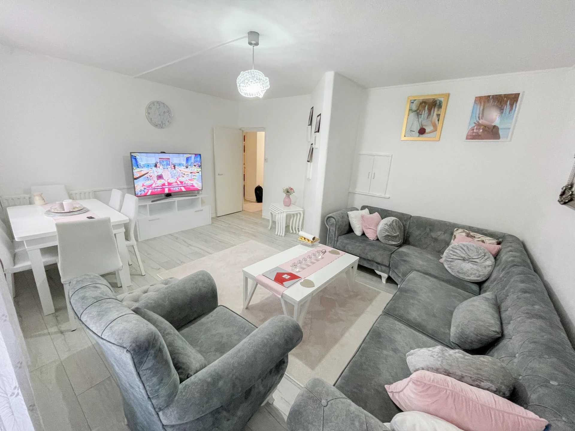 Flat Lordship Road in Greater London