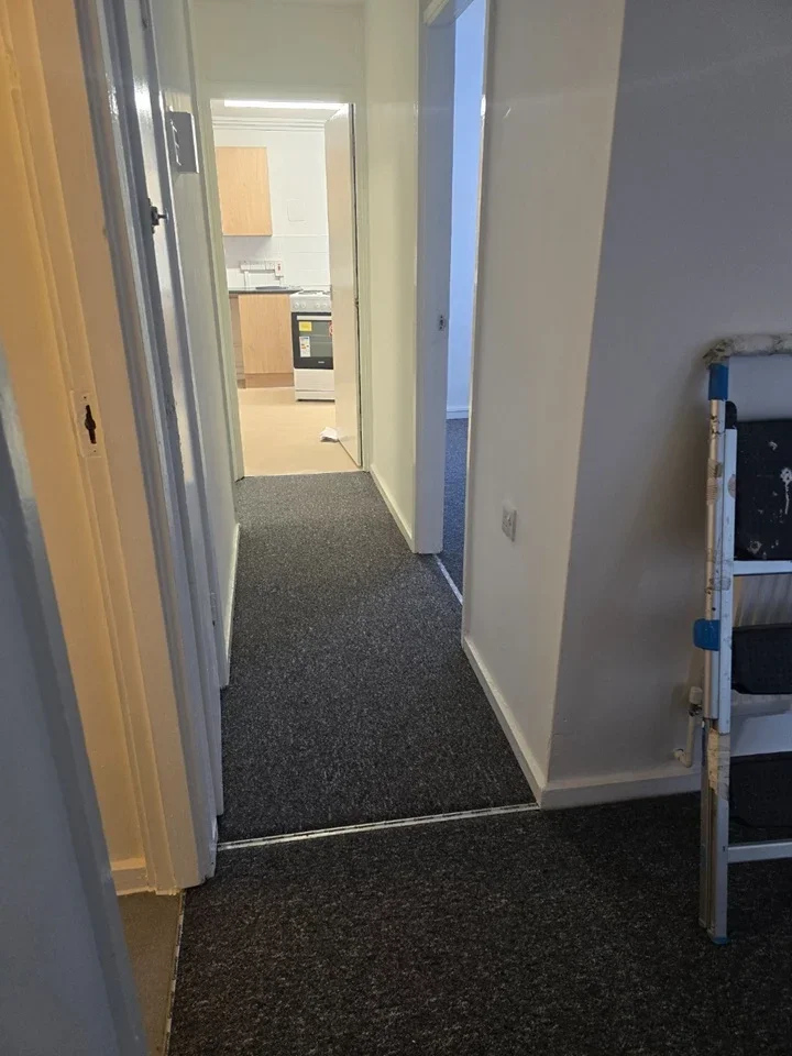 Flat Teviot Street in Greater London