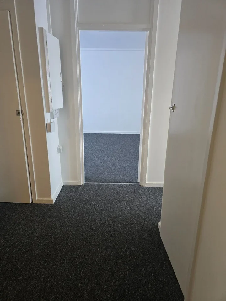Flat Teviot Street in Greater London