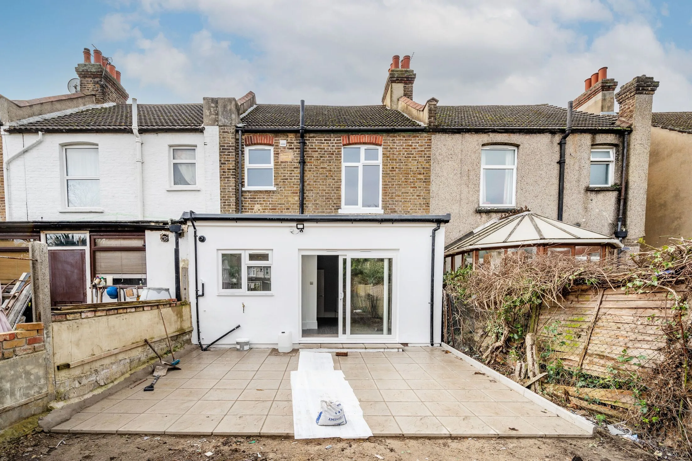 House Dalmeny Avenue in Greater London