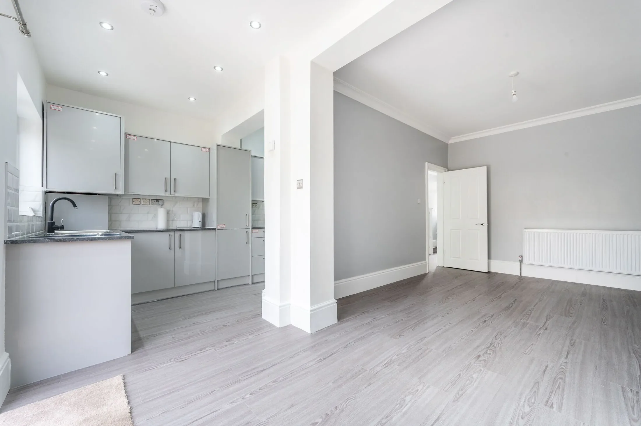 House Dalmeny Avenue in Greater London