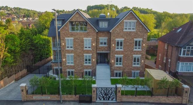 Flat West Wycombe Road in High Wycombe