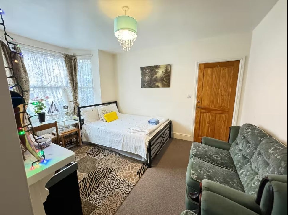 Room High Street in Eastleigh