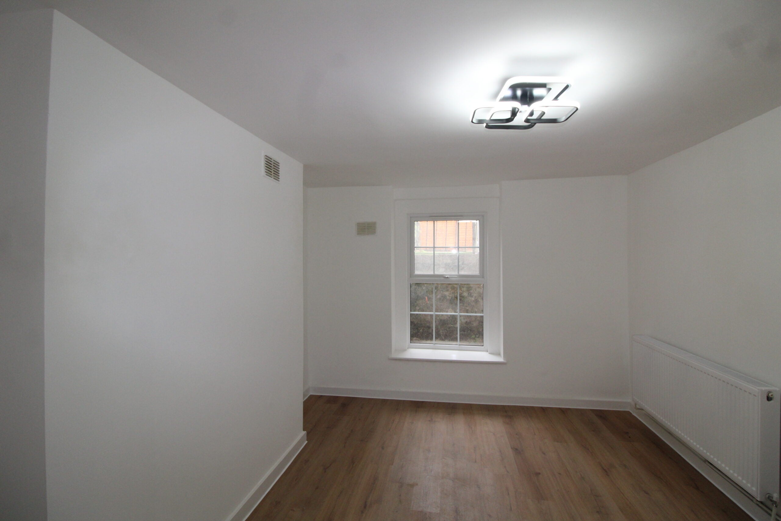 Flat Woodrow in Greater London