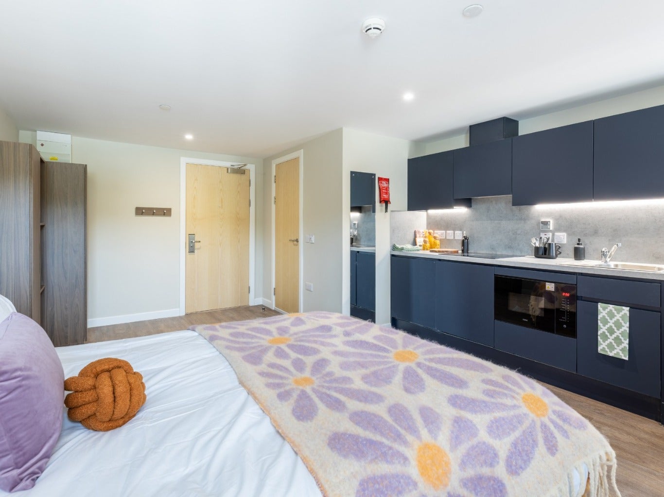 Room Miln Street in Dundee
