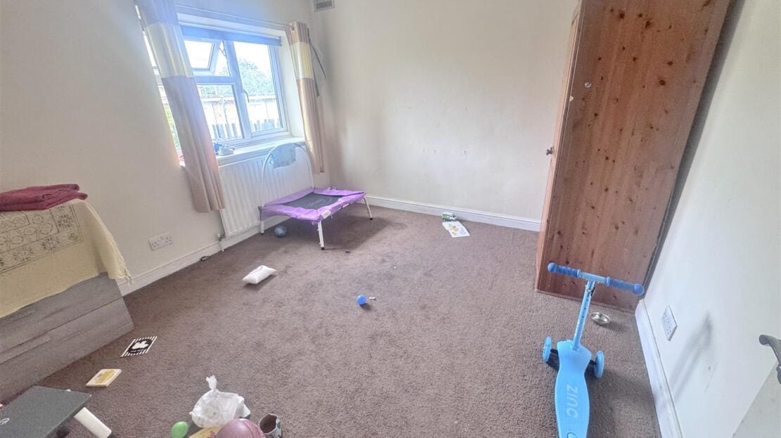 Flat Inskip Crescent in Stevenage