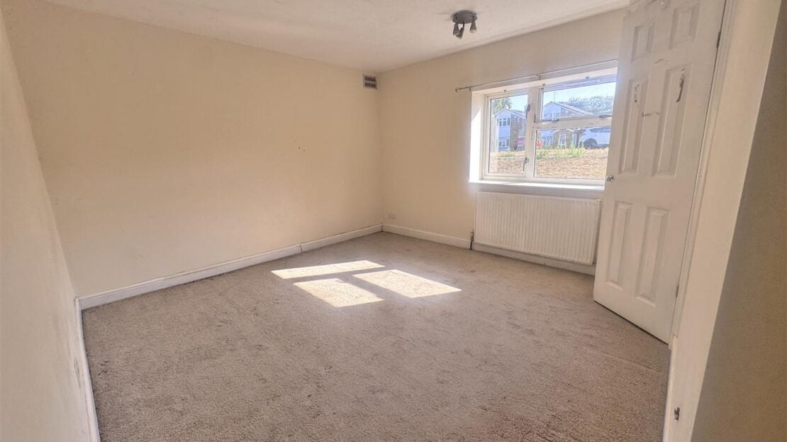 Flat Inskip Crescent in Stevenage