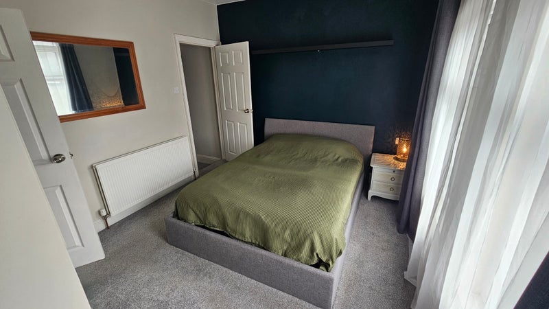 Room Henry Street in Ashfield