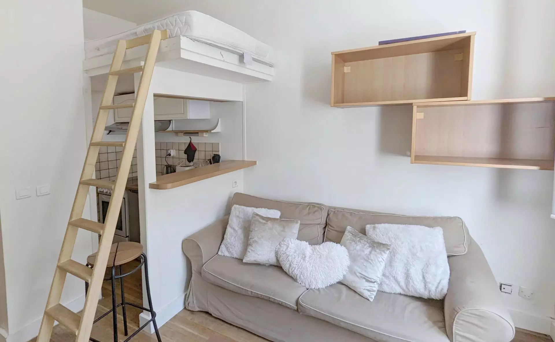 Appartement Rue Mesnil à Paris