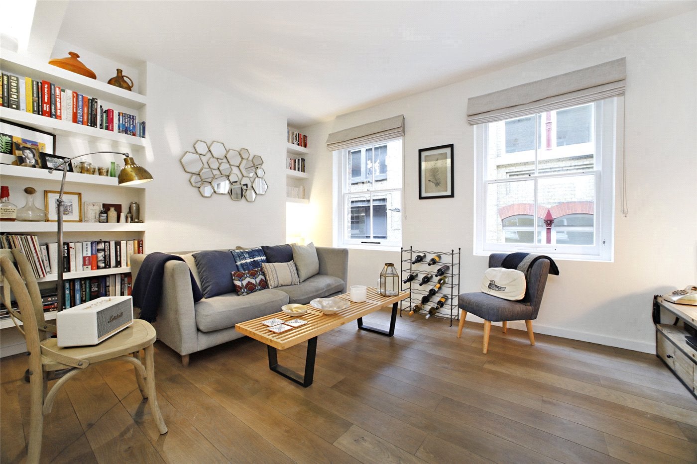 Flat Albemarle Way in Greater London