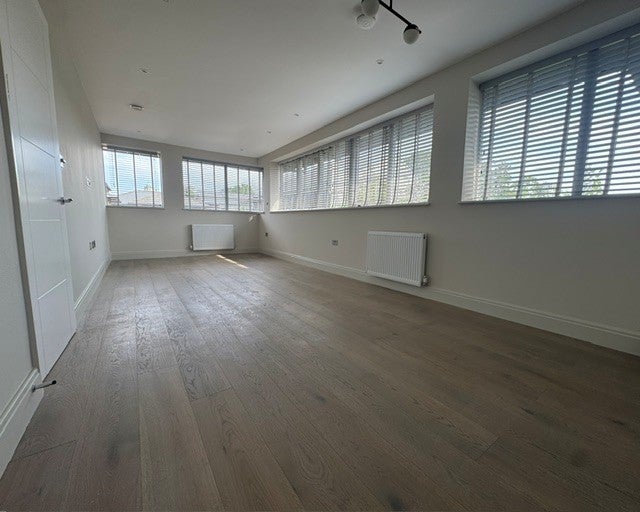 Flat Brewer Street in Maidstone