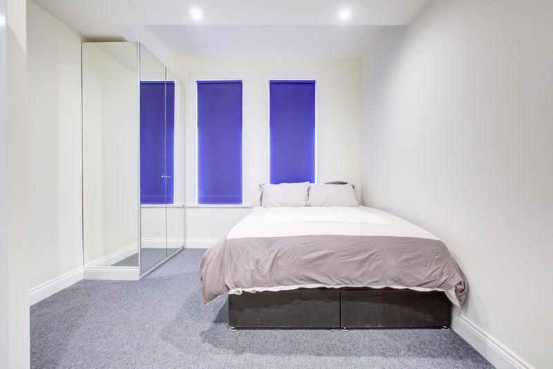 Room Grove Green Road in Greater London