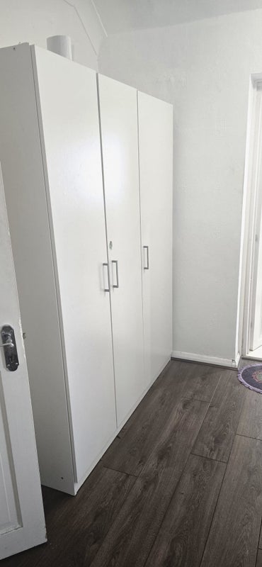 Room Arundel Drive in Greater London