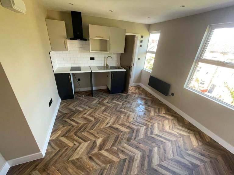 Flat Northwold Road in Greater London