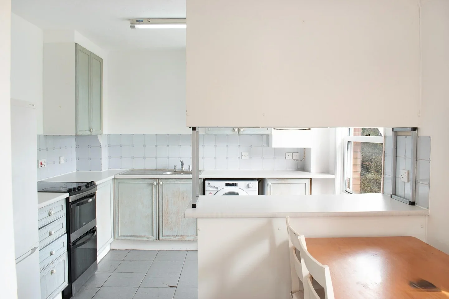 Flat Earlston Grove in Greater London