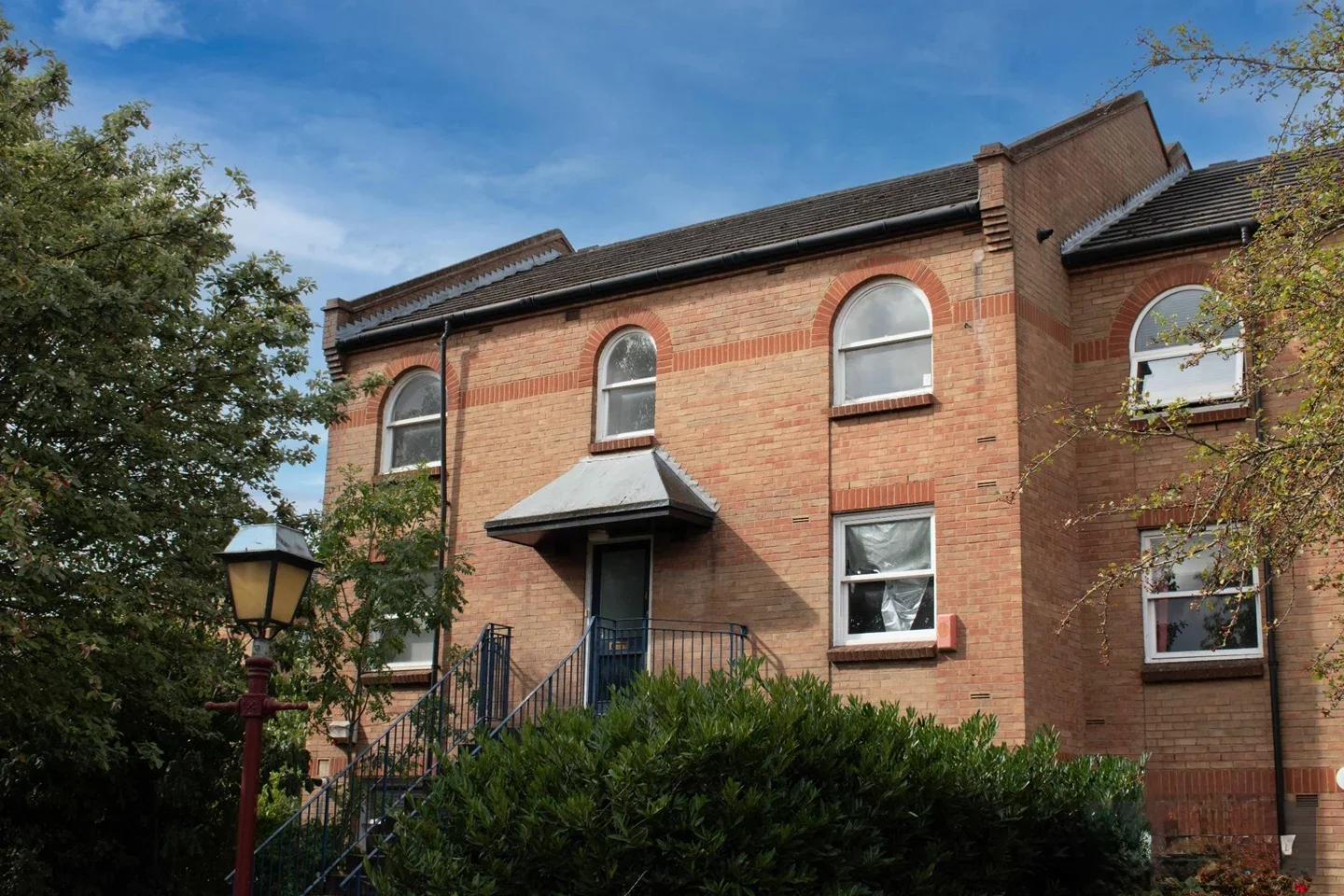 Flat Earlston Grove in Greater London
