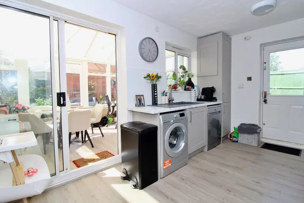 House Kinman Way in Rugby