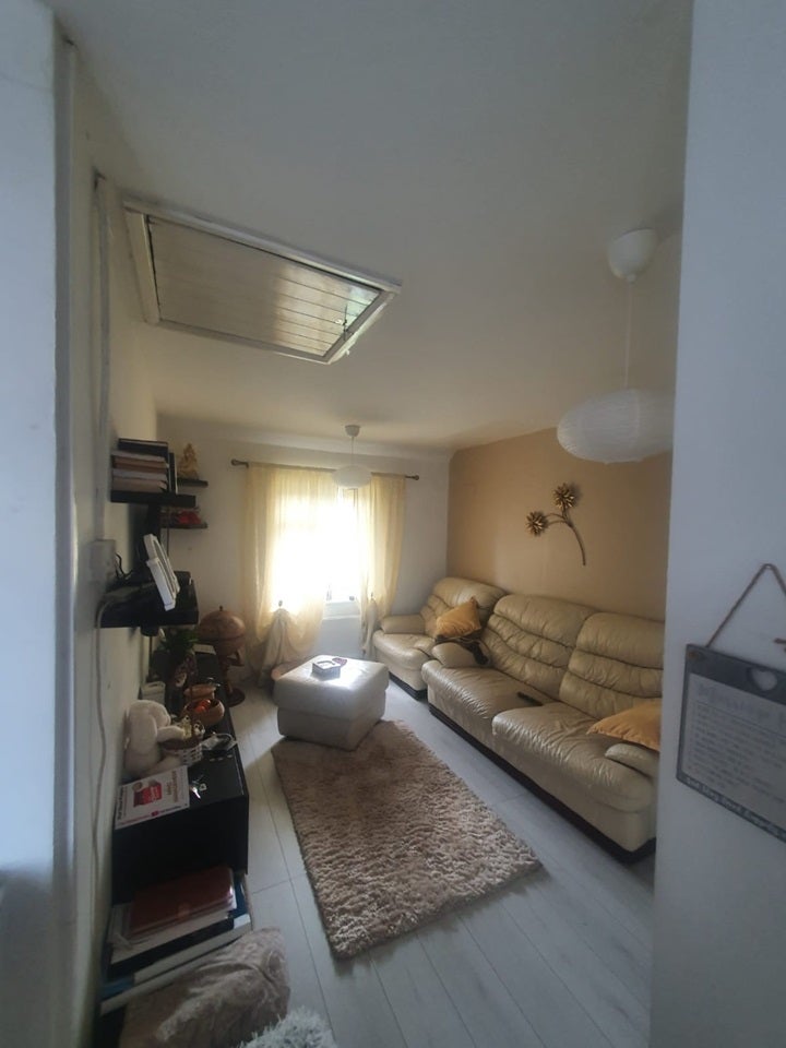 Flat Shannon Close in Greater London