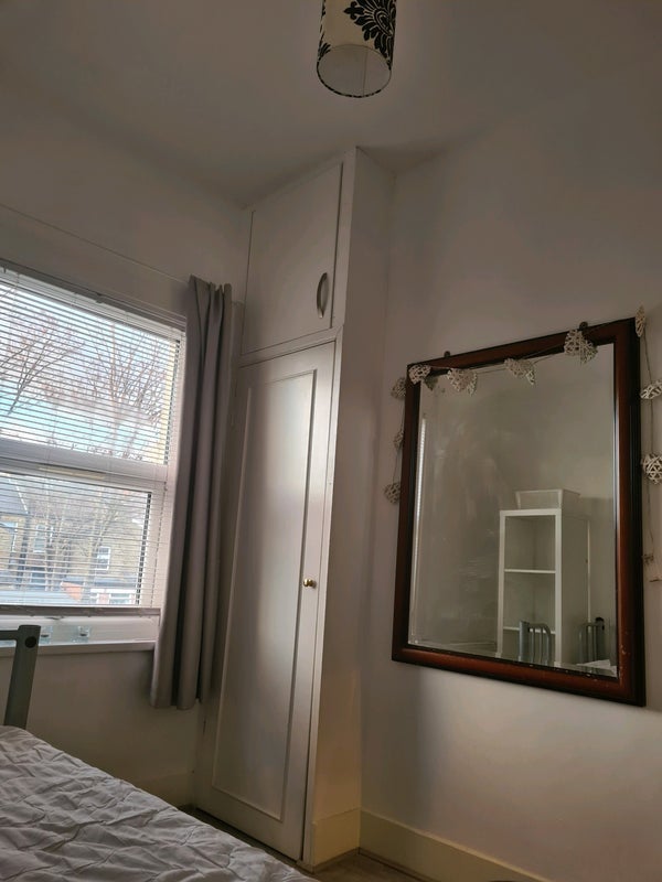 Room Grasmere Road in Greater London