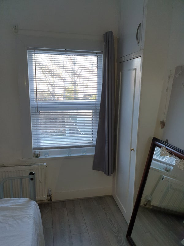 Room Grasmere Road in Greater London