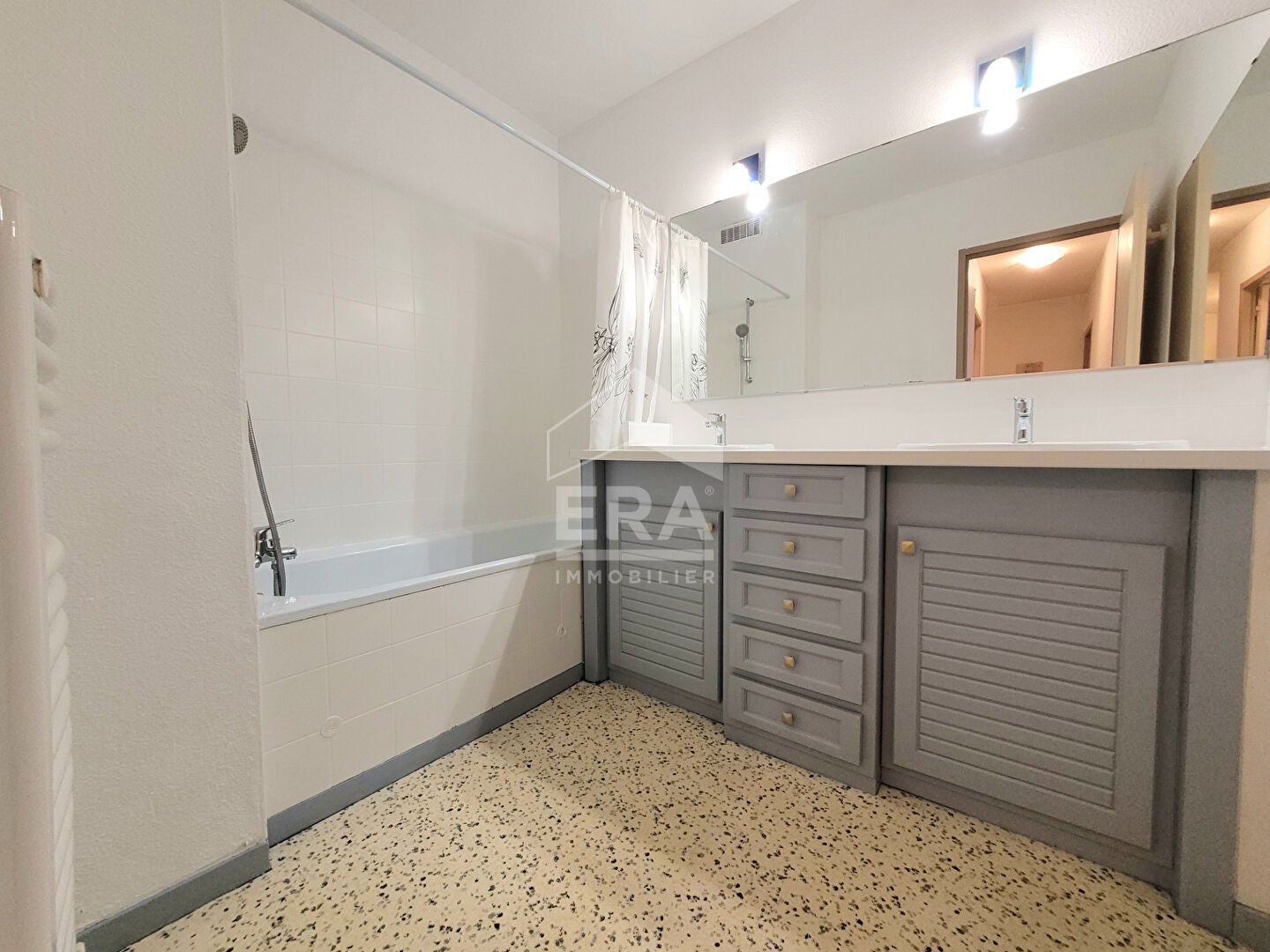 Flat Boulevard de la Paix in Pau