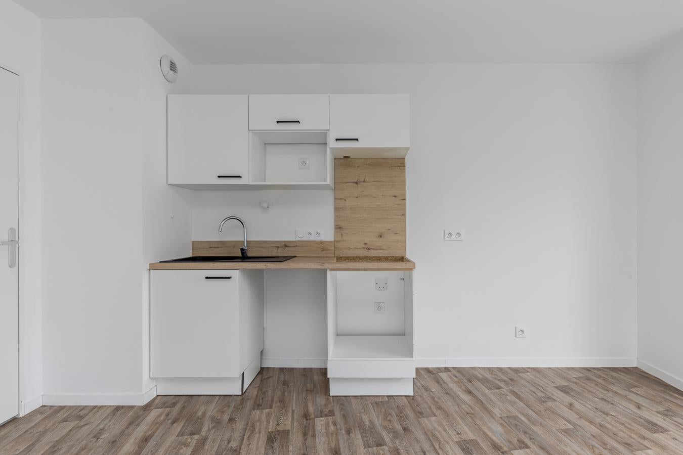 Flat Rue Georges Brassens in Notre-Dame-de-Bondeville