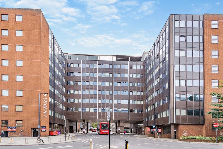 Flat Kymberley Road in Greater London