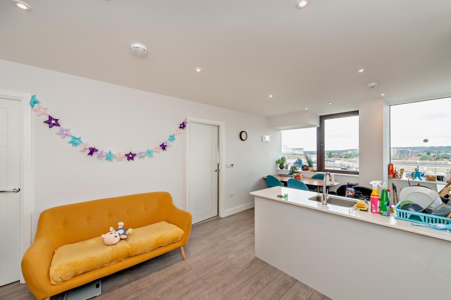 Flat Kymberley Road in Greater London