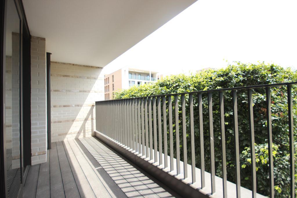 Flat Bramwell Way in Greater London
