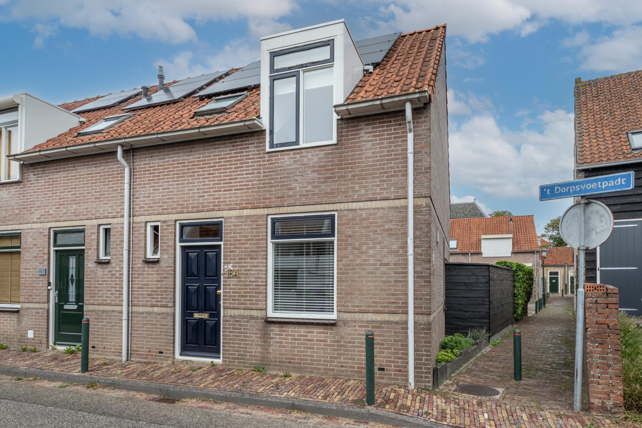 Huis Westelijke Achterweg 18 a in Sommelsdijk