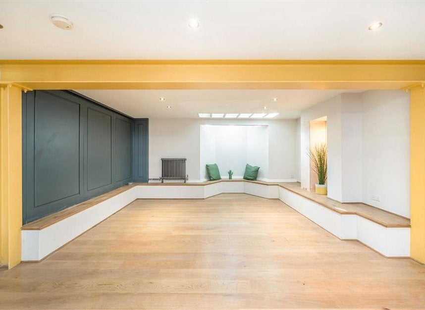 House Ashmead Road in Greater London