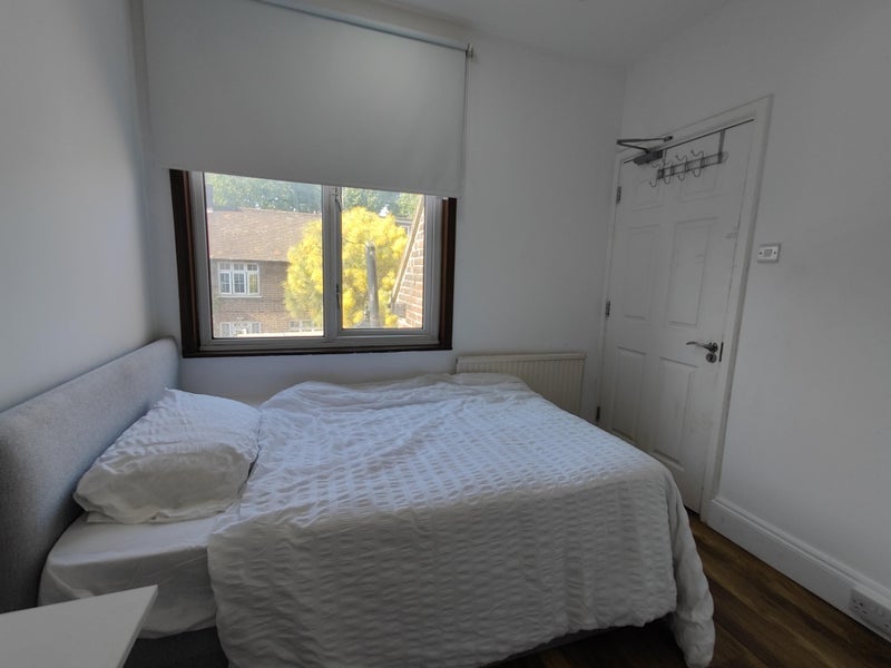Room Malam Gardens in Greater London